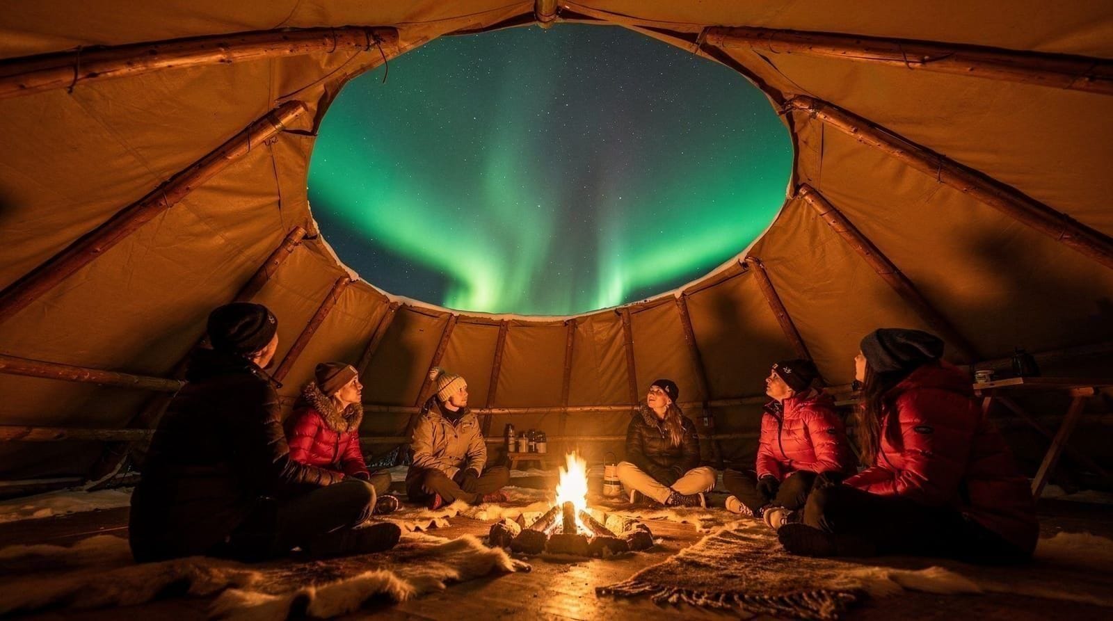 Northern lights at Camp Tamok — overnight & evening review — Honest review of northern lights experiences at Camp Tamok near Tromsø. Evening 